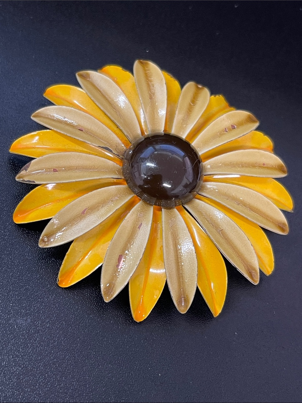 Yellow Daisy Flower Brooch Pin - Unbranded